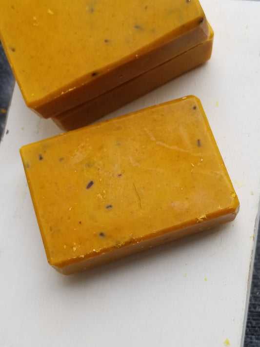 My Tumeric and Honey Soap/Savon de tumeric et de miel