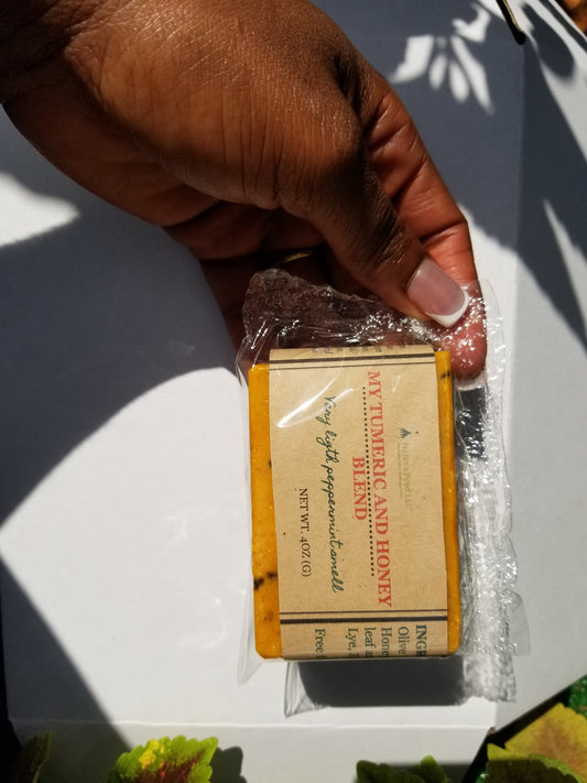 My Tumeric and Honey Soap/Savon de tumeric et de miel
